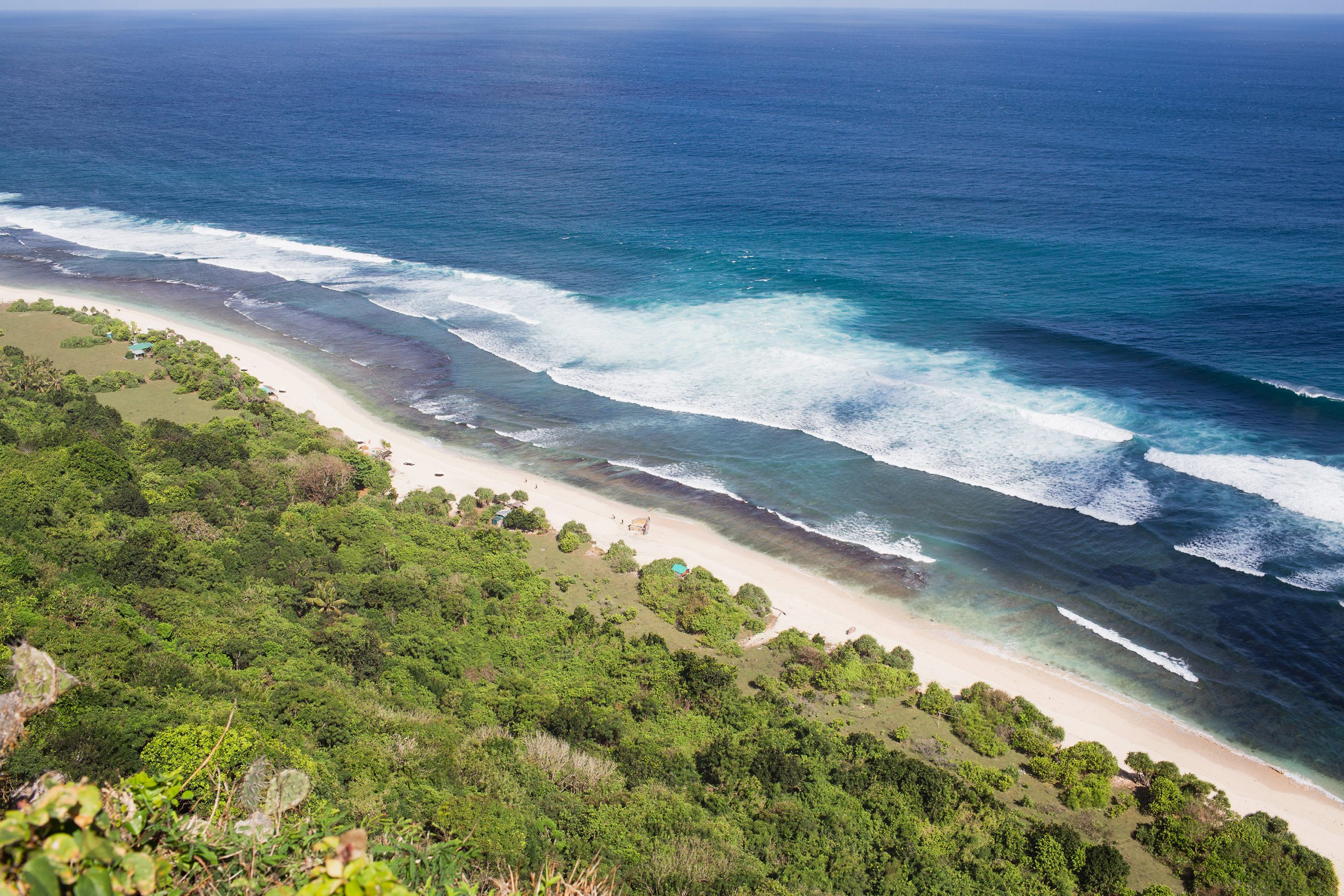 Wonderland Uluwatu - cliff view